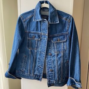 Abercrombie & Fitch boyfriend jean jacket XXS.